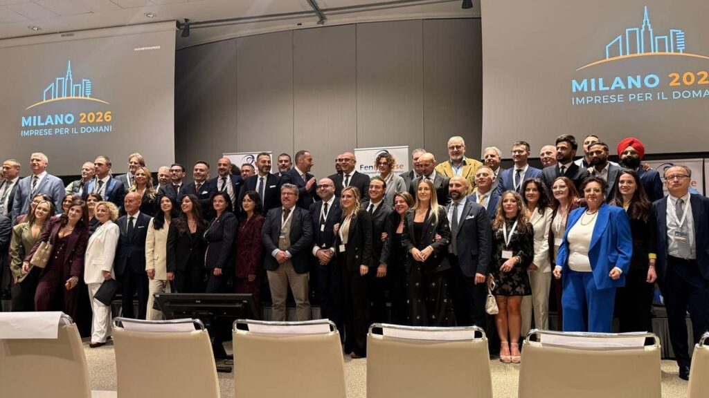 Foto di gruppo della rete FenImprese all'Assemblea Nazionale 2026 di Assago